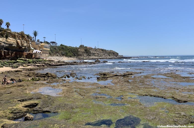 Piscinas naturais na Praia de São Pedro do Estoril